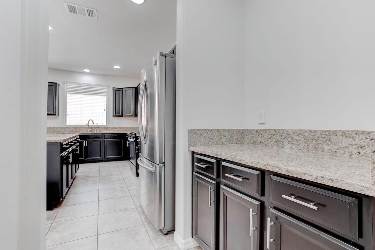 7141 Tavita St - Photo 6 of 43