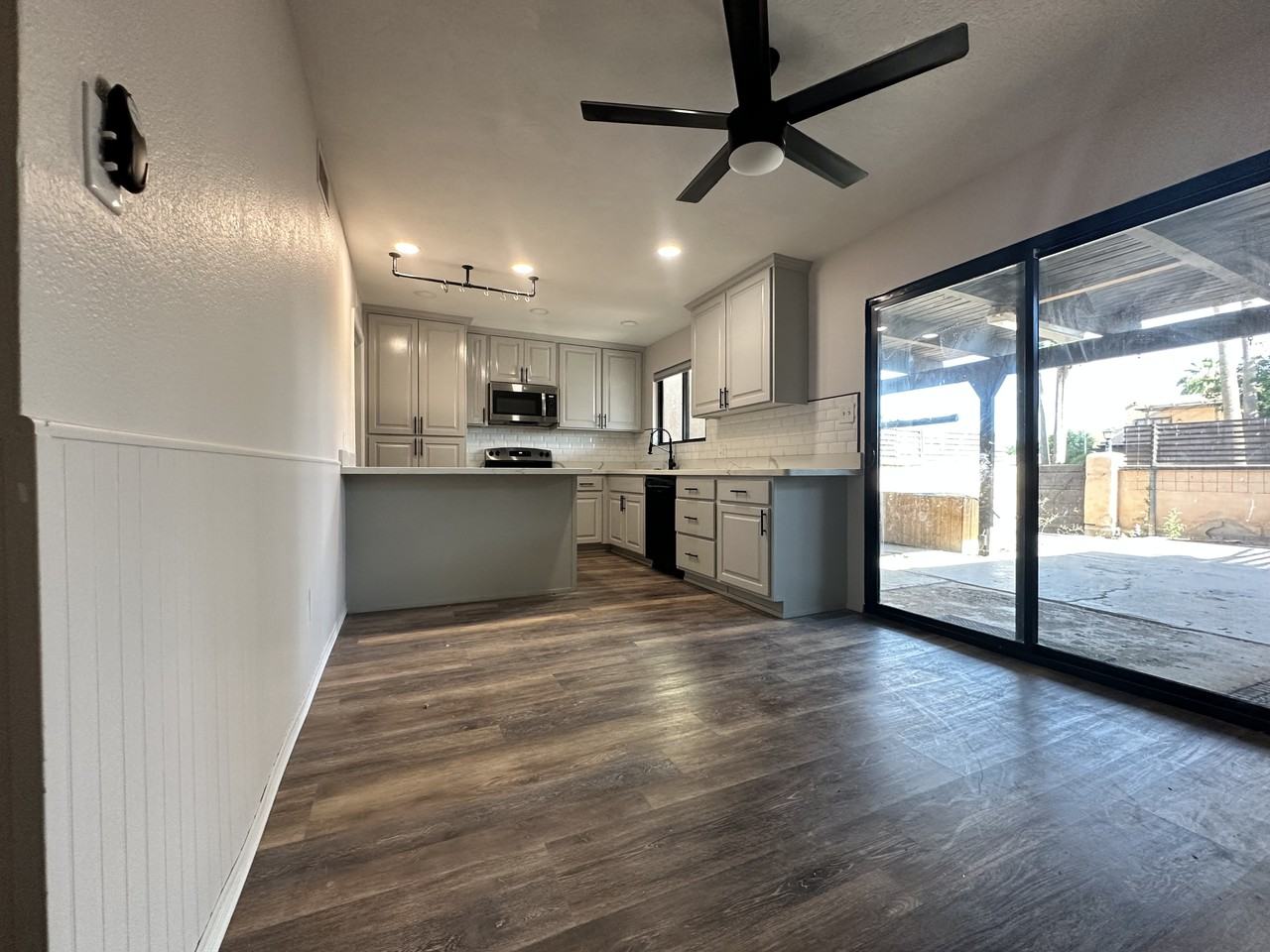 2490 W Yowell Ct - Photo 3 of 19