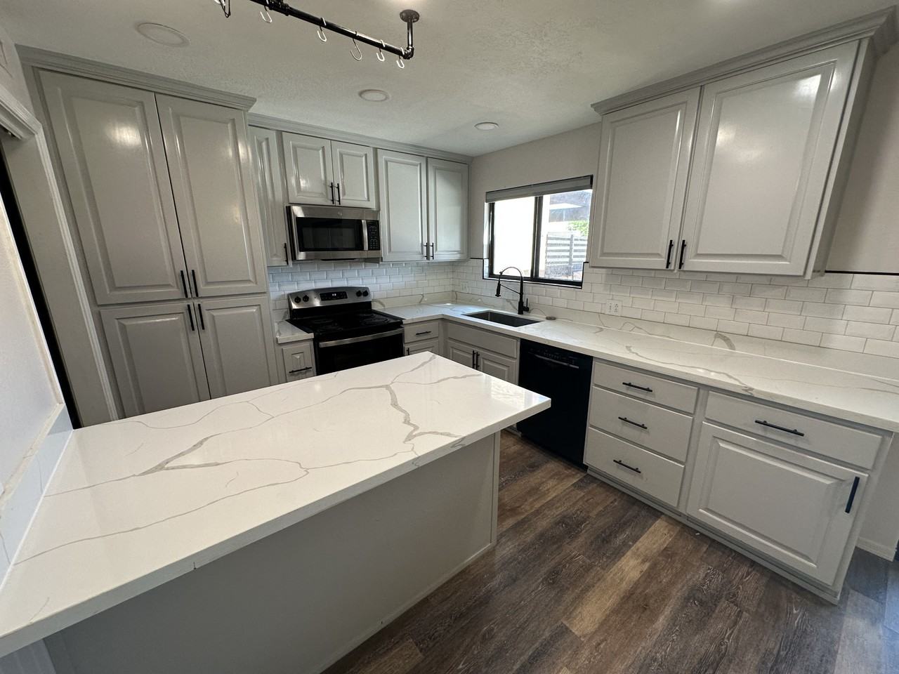 2490 W Yowell Ct - Photo 4 of 19