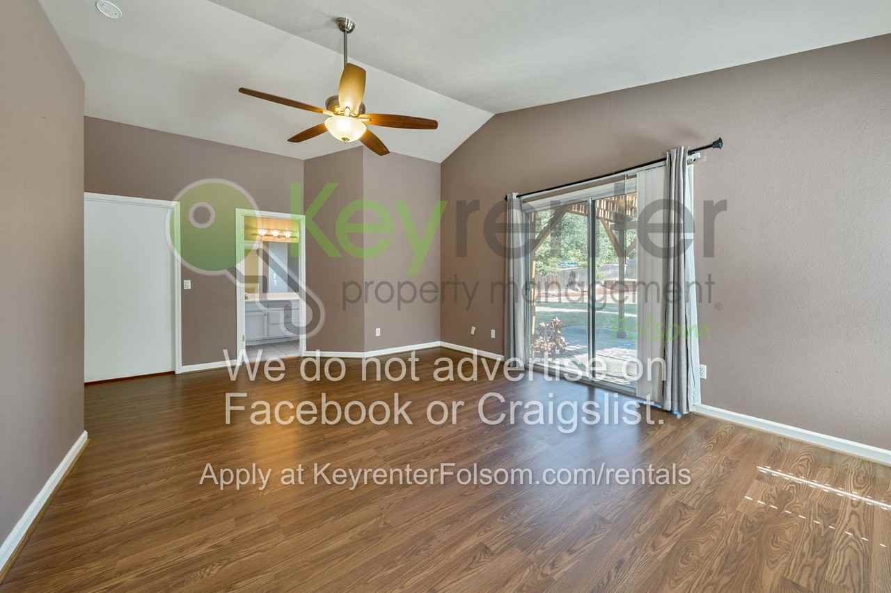 617 Vernon Oaks Dr - Photo 4 of 37