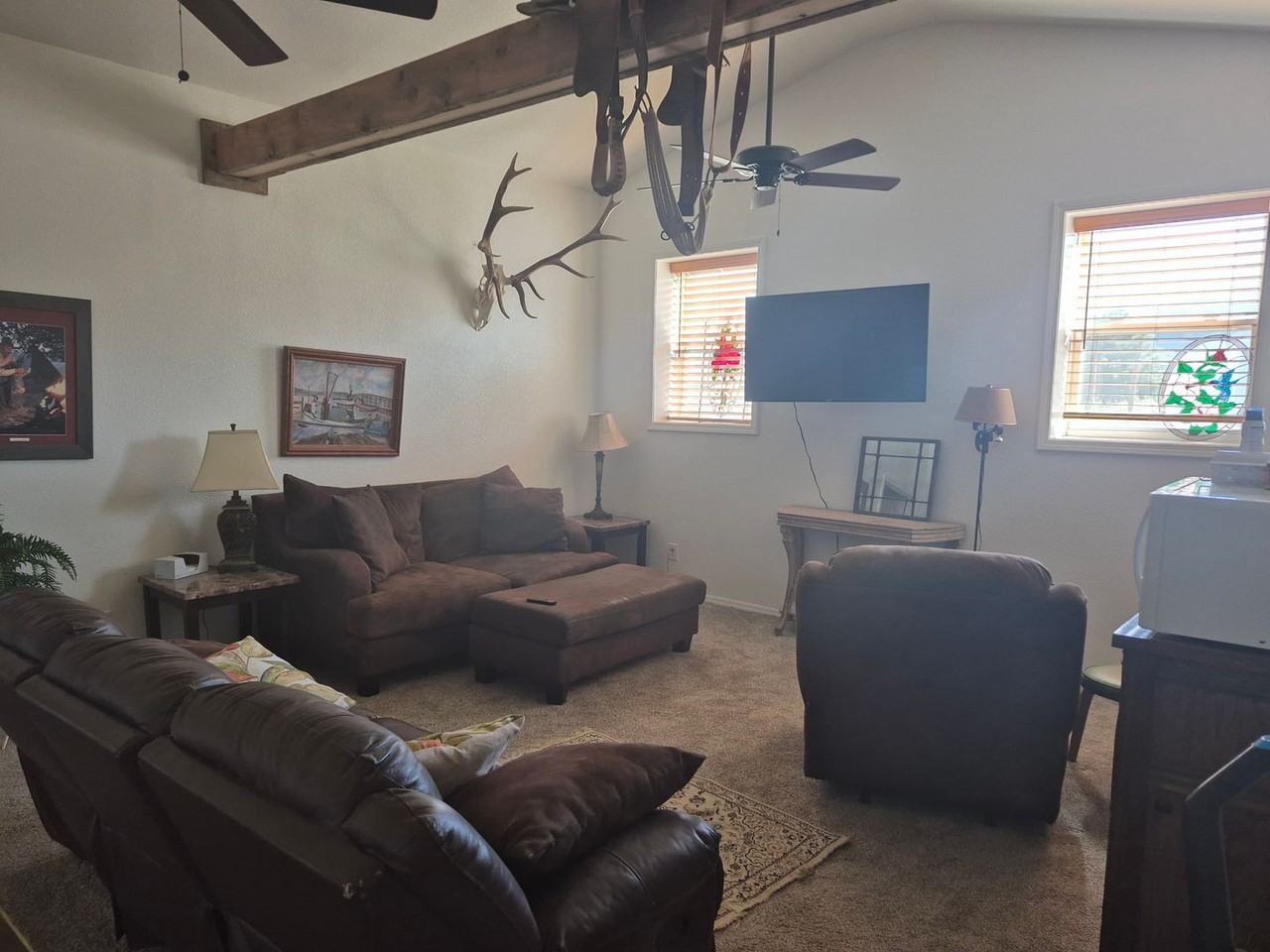 614 S Canyon Rd - Photo 2 of 14