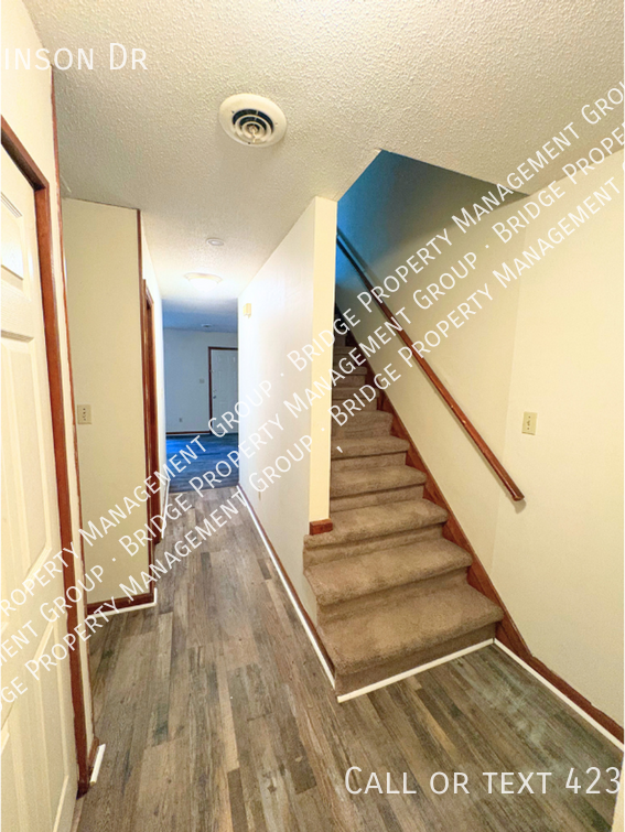 6929 Robinson Dr - Photo 7 of 16