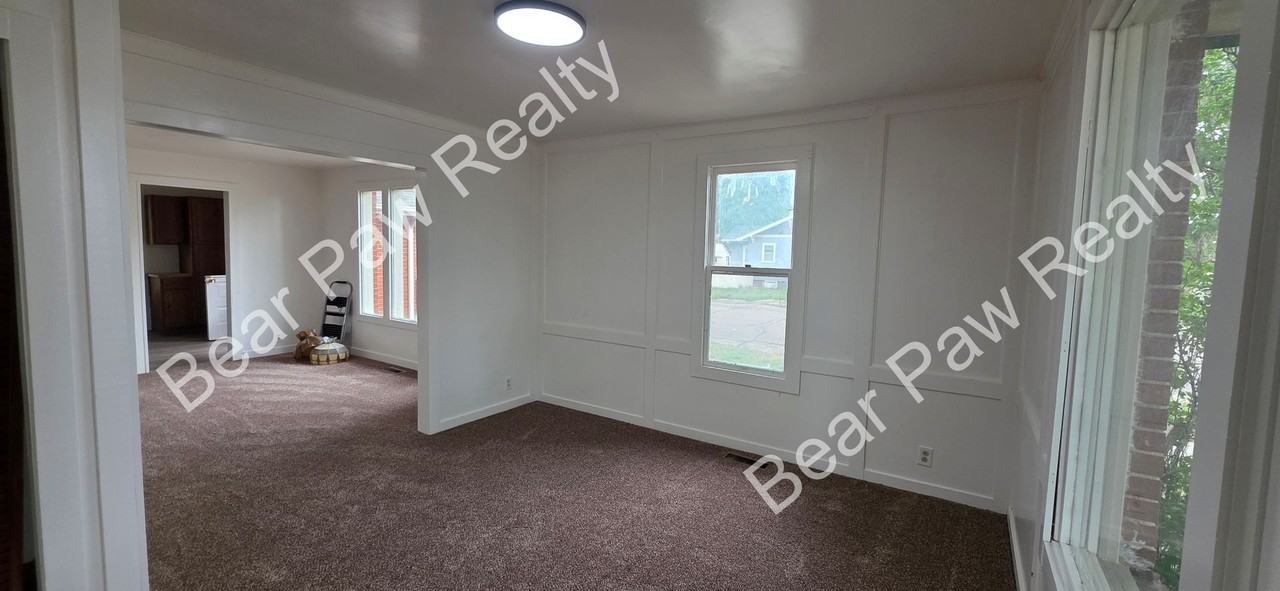2722 Oneil Ave - Photo 5 of 16