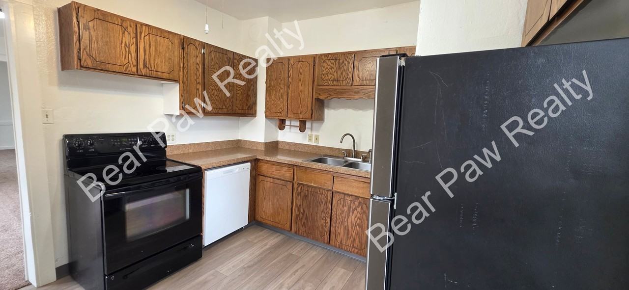 2722 Oneil Ave - Photo 6 of 16