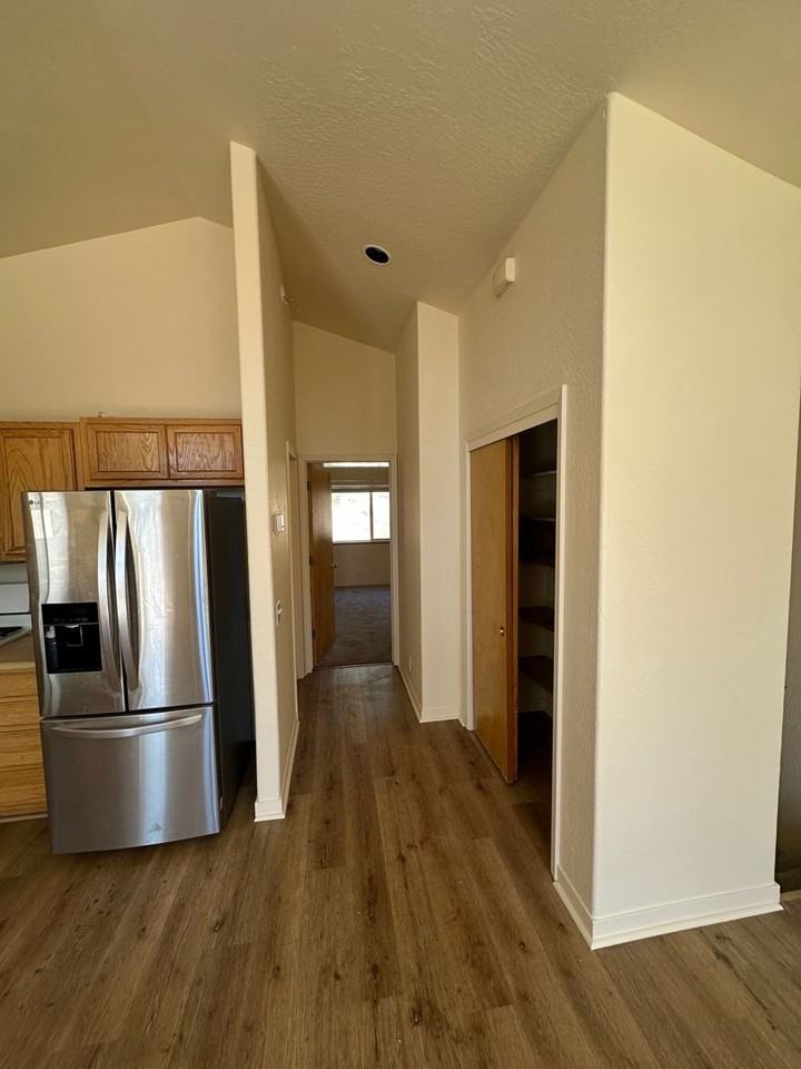 11530 Rhineland Ave - Photo 6 of 20