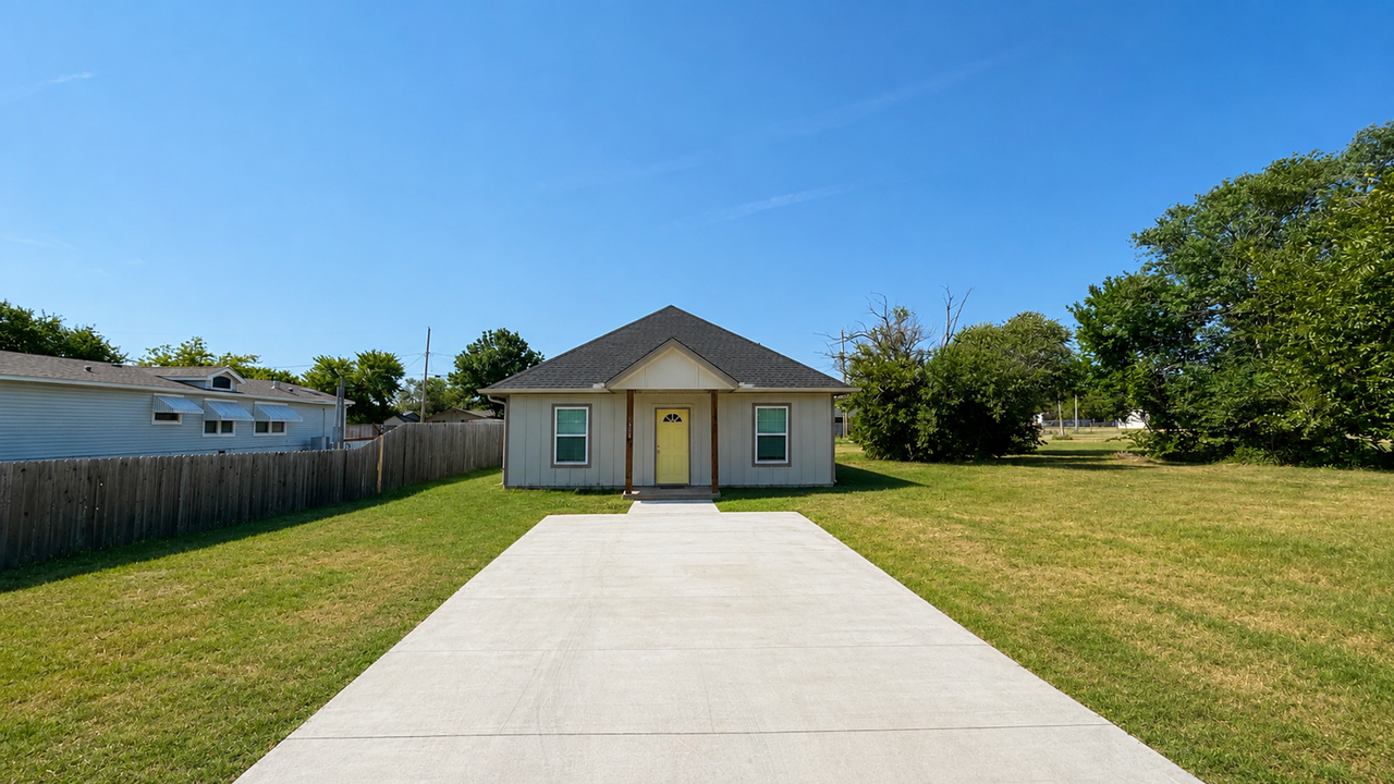 1808 Sw Washington Ave - Photo 2 of 13