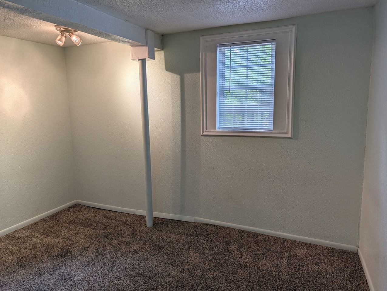 2209 W Colorado Ave - Photo 6 of 14