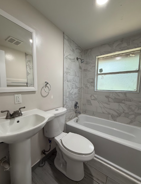 2626 Broadway Ave - Photo 7 of 9