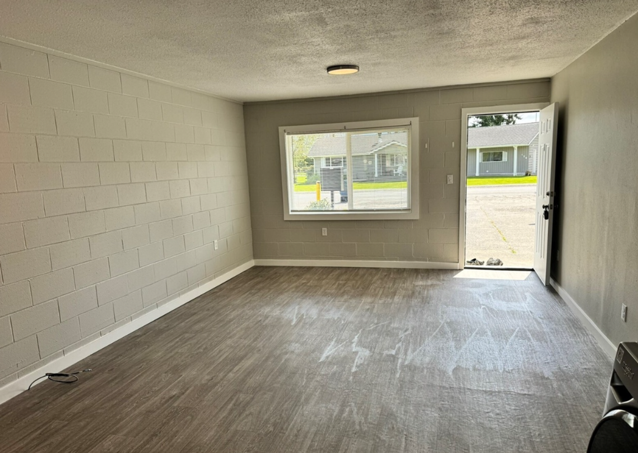124 Mitchell St - Photo 6 of 19