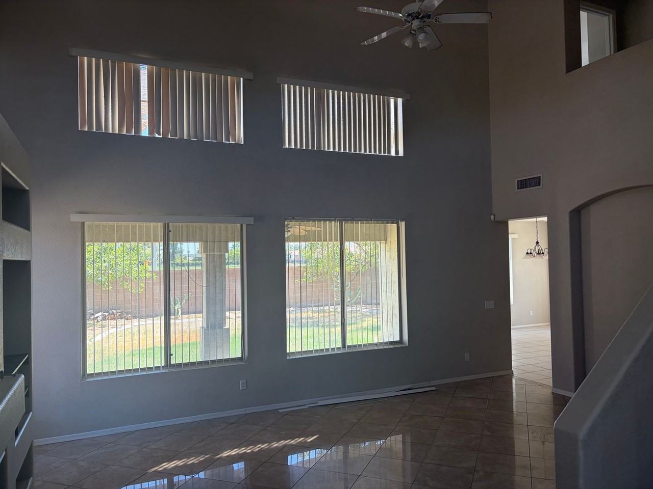1463 W Bluejay Dr - Photo 4 of 15