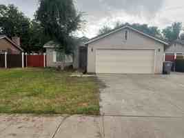 featured image of 1548 N Valencia Ct