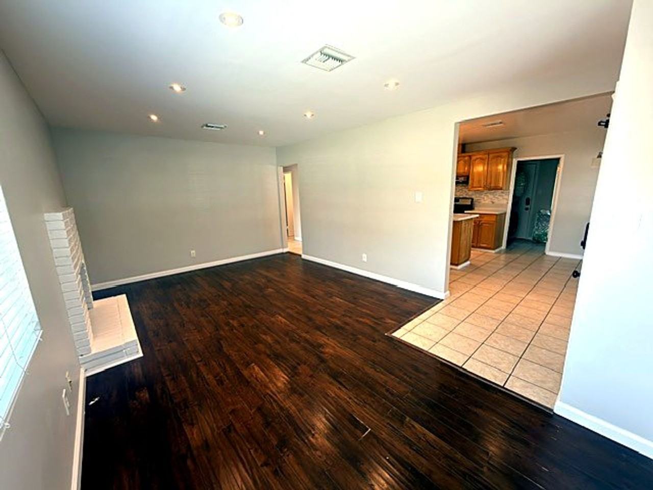 316 W Walnut Ave - Photo 6 of 23