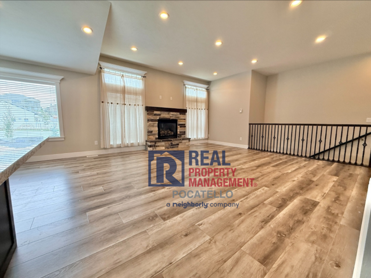2319 Sienna Dr - Photo 4 of 48