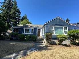 6233 36th Ave Ne - Photo 1 of 1