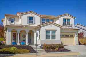 featured image of 589 Bluffs Dr