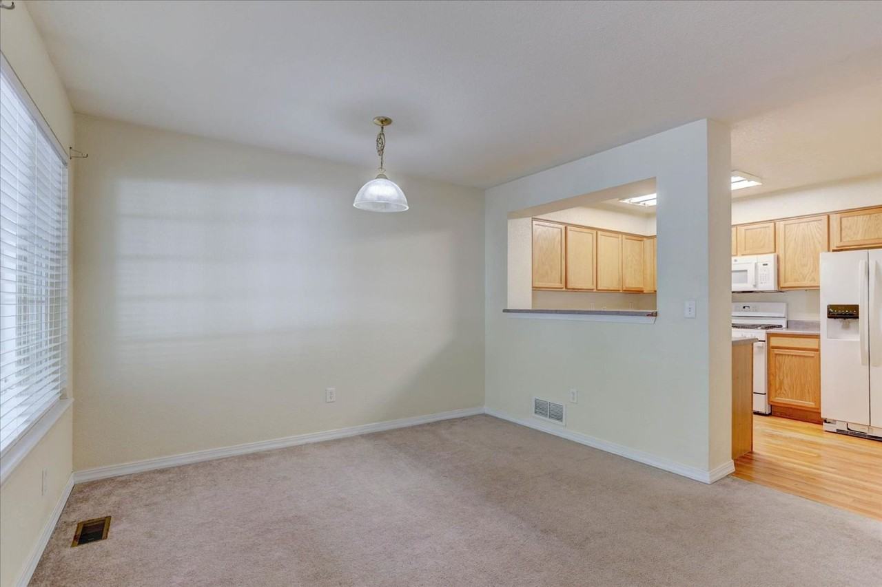 930 Button Rock Dr #I53 - Photo 4 of 25