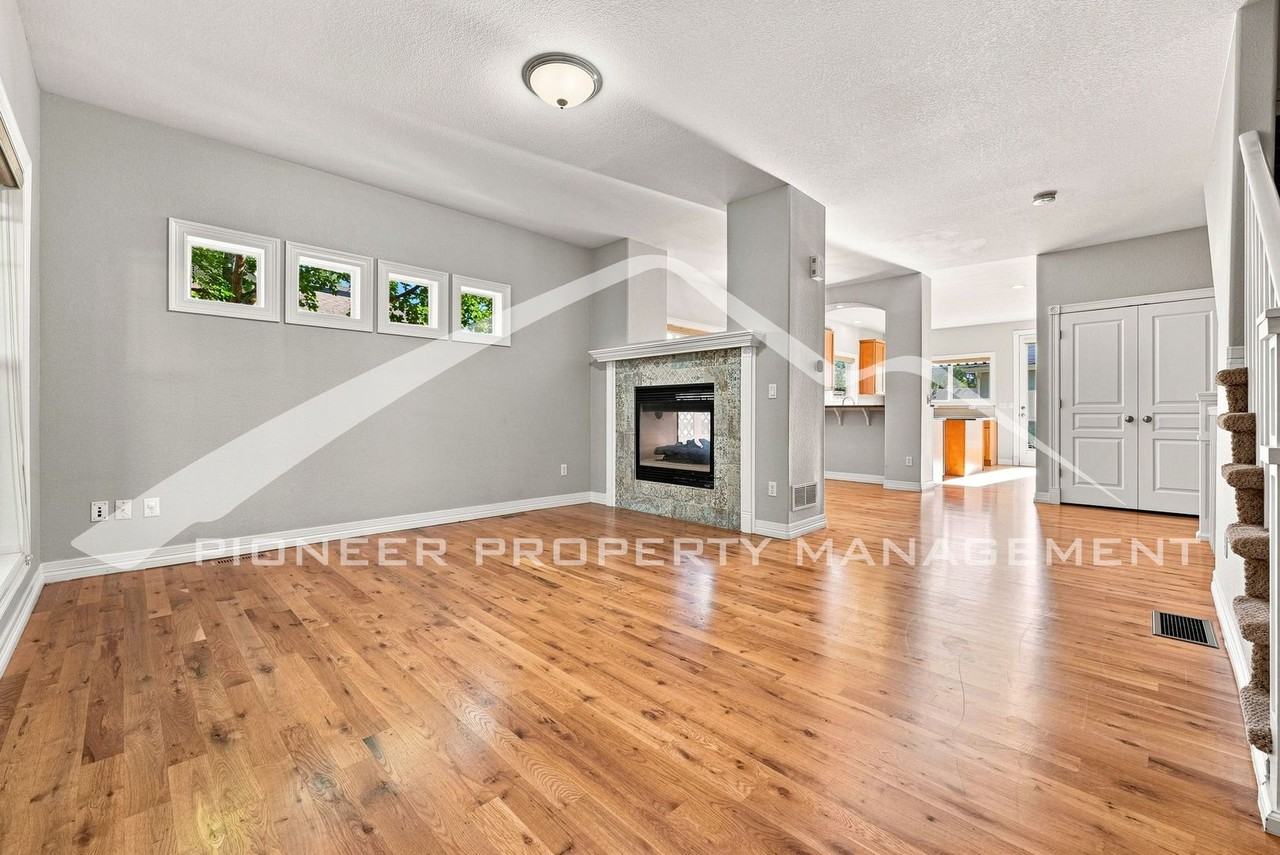4570 Meade St - Photo 2 of 27