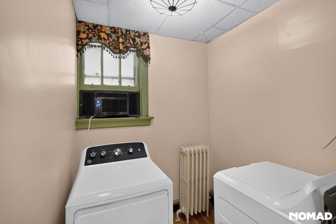 99 Ford Ave - Photo 3 of 25
