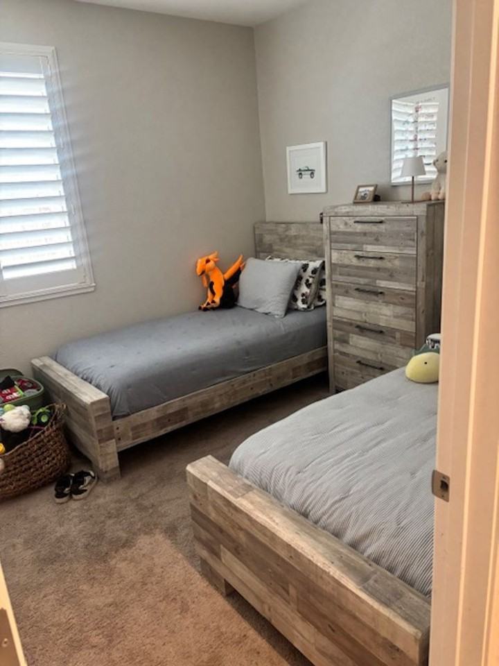 636 Pinelli Dr - Photo 3 of 8