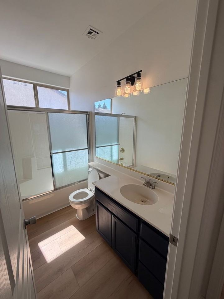 1327 E Sunnyside Ave - Photo 5 of 30