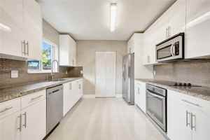 featured image of 1146 Ne 17th Ter