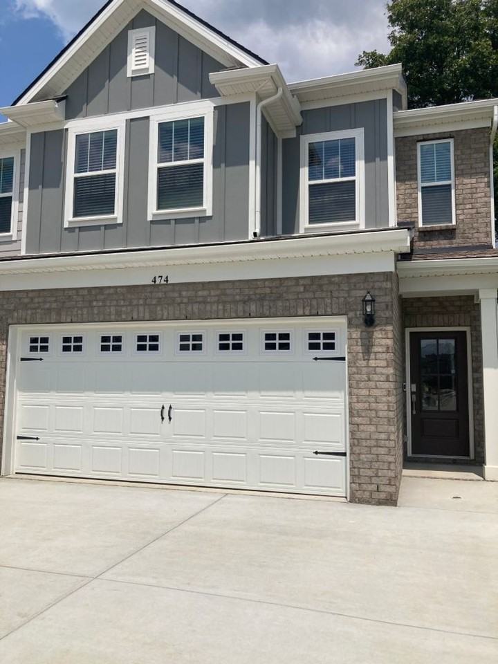 474 Lydia Ashley Ln - Photo 2 of 31