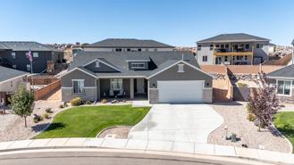 2094 S Hawk Dr - Photo 1 of 1