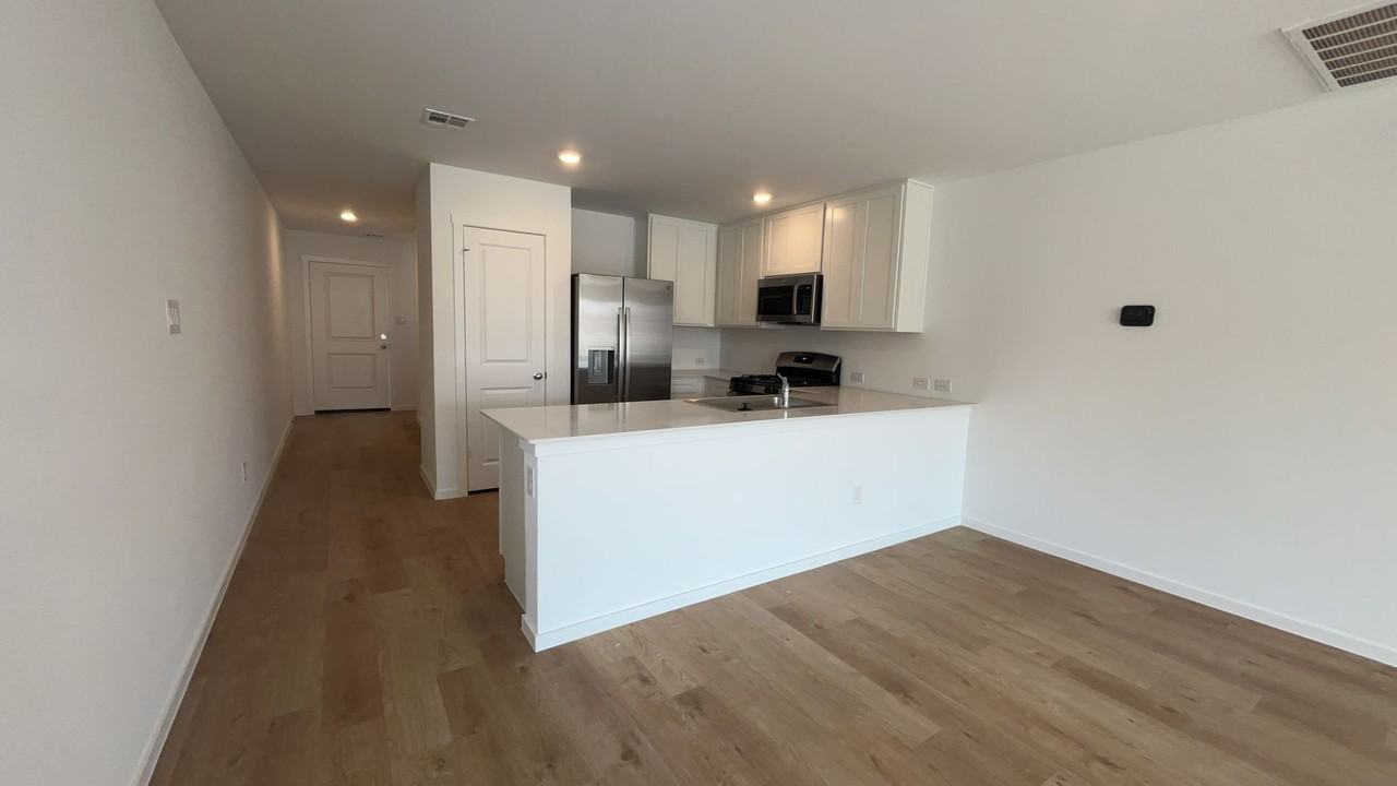 20416 20416 Mule Deer Drive - Photo 3 of 17