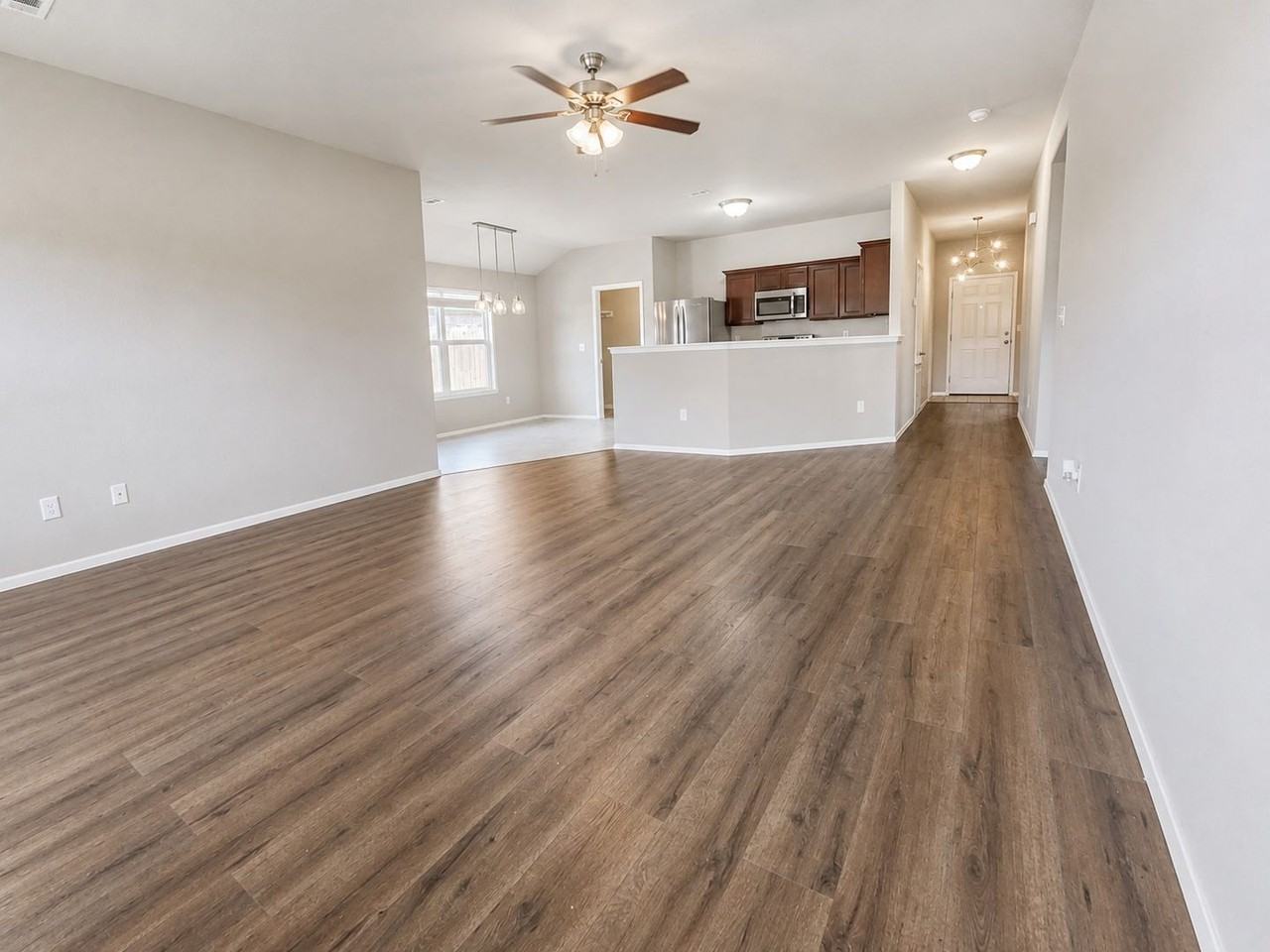 4404 Sw Comstock Ave - Photo 5 of 19