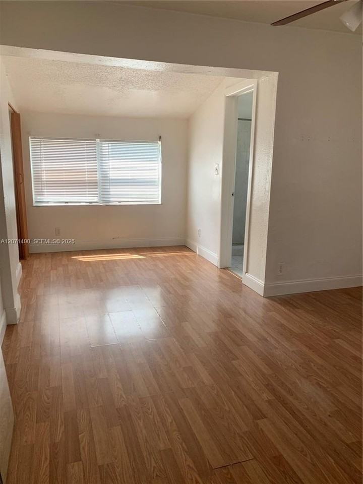 4501 4501 SW 25th Street 0, West Park, FL 33023 - 4303 #4303 - Photo 5 of 13