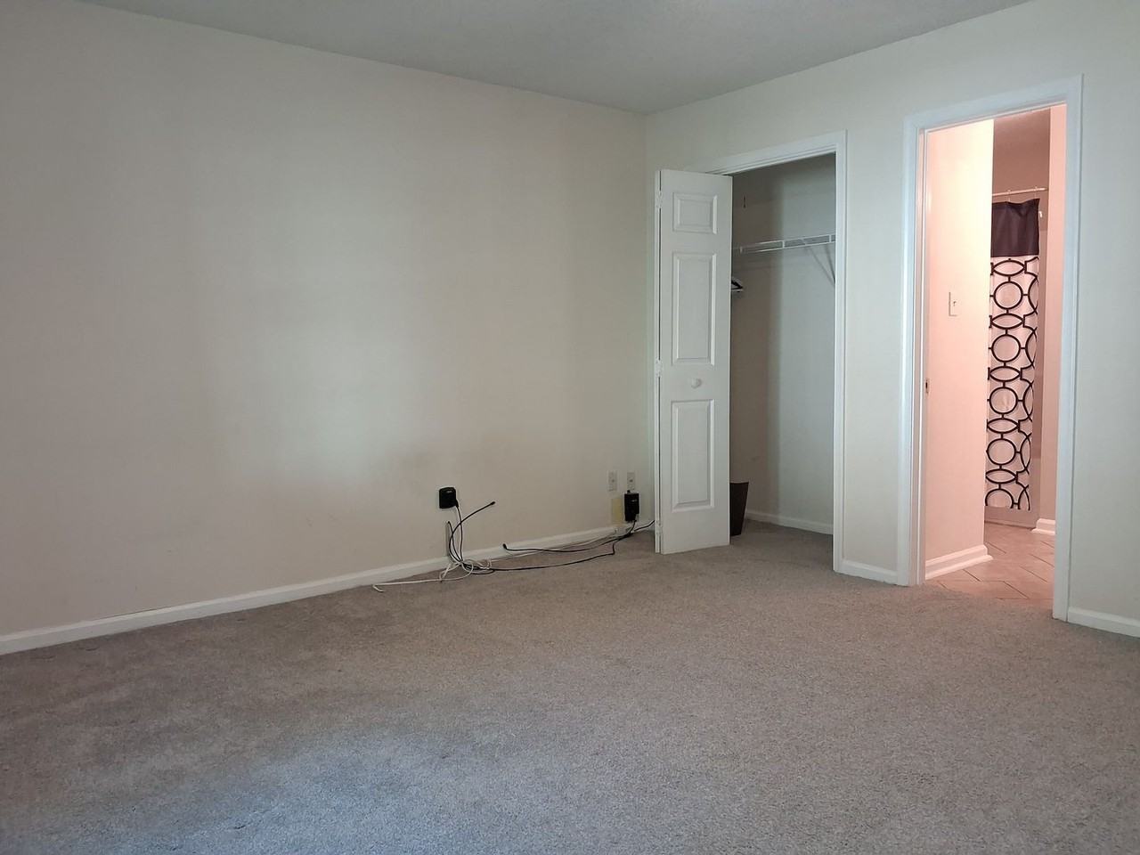 186 Lees Mill Dr - Photo 3 of 25