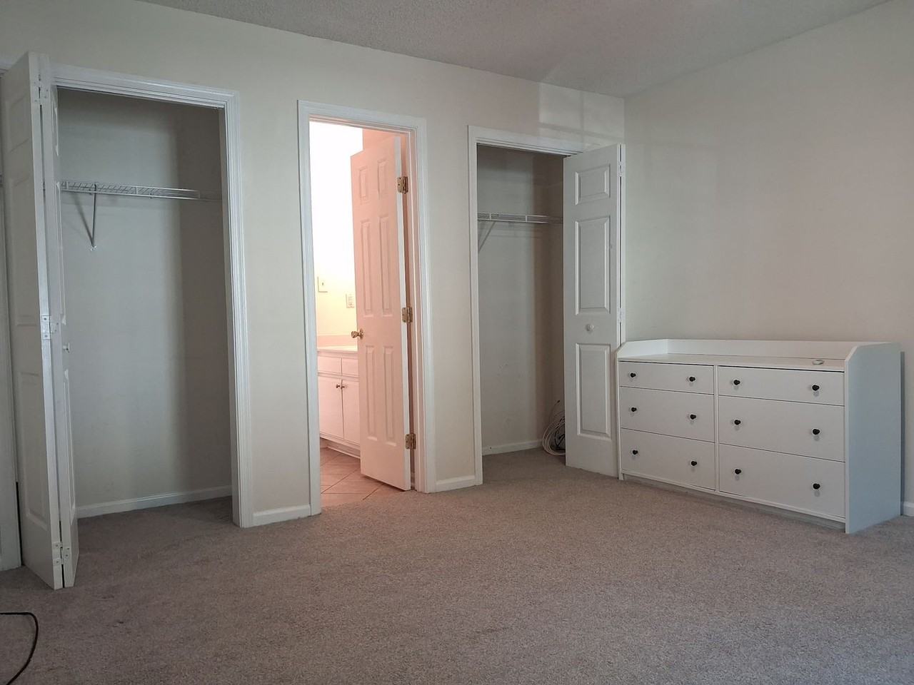 186 Lees Mill Dr - Photo 4 of 25