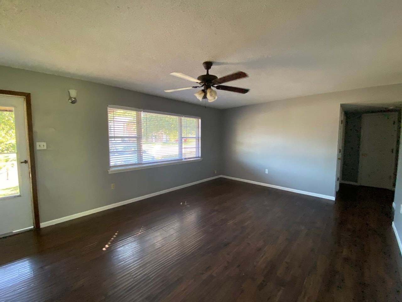 131 Maple Grove Way - Photo 3 of 8