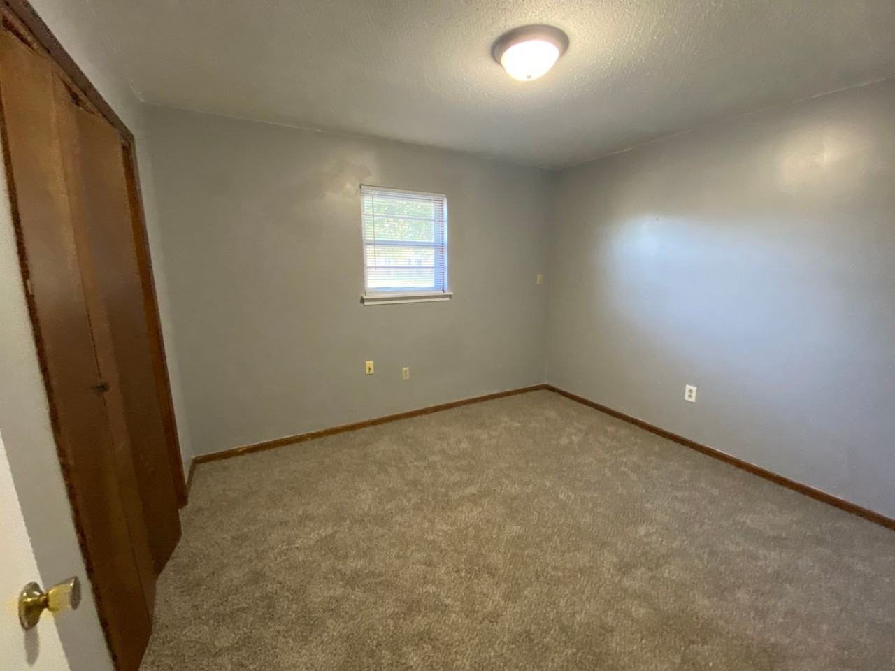 131 Maple Grove Way - Photo 4 of 8