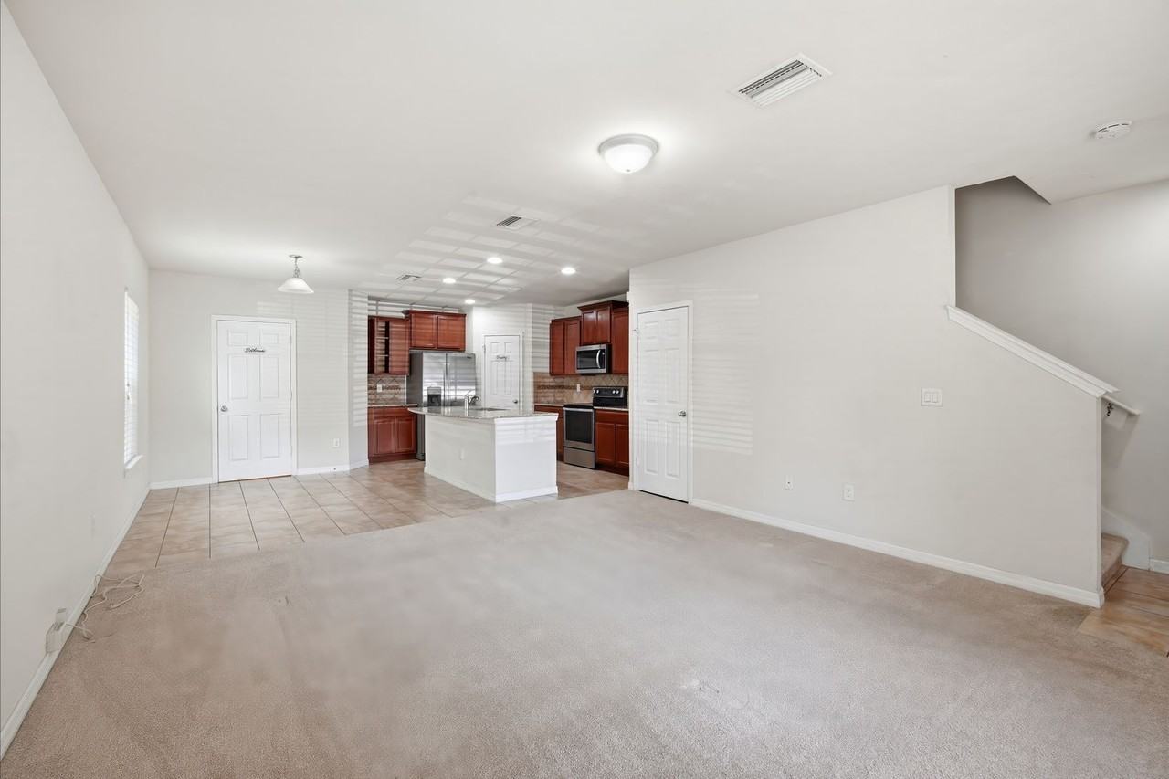 4739 Somerset Hill Ln - Photo 5 of 24