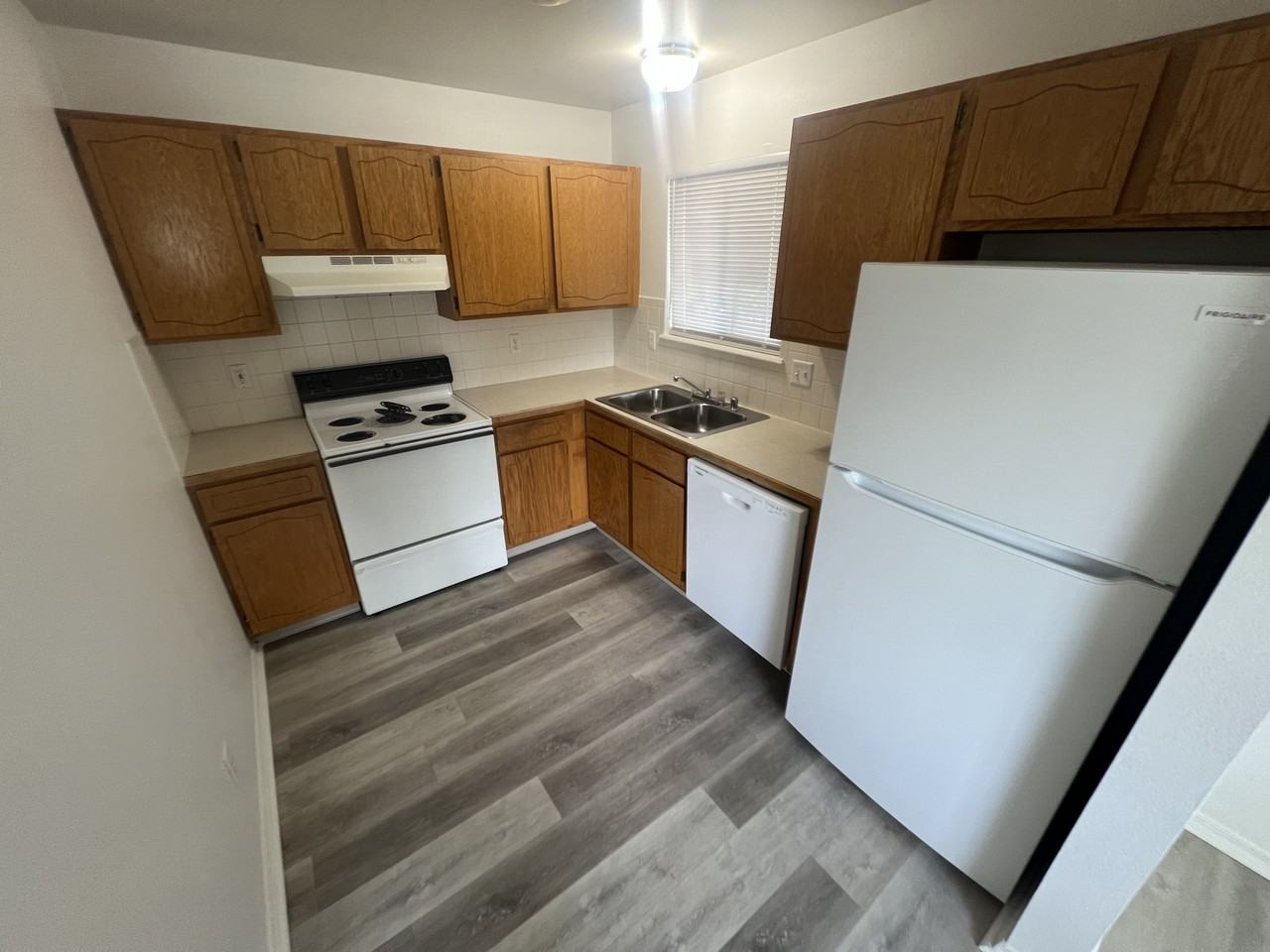 3710 Valmont Ave #2 - Photo 3 of 8
