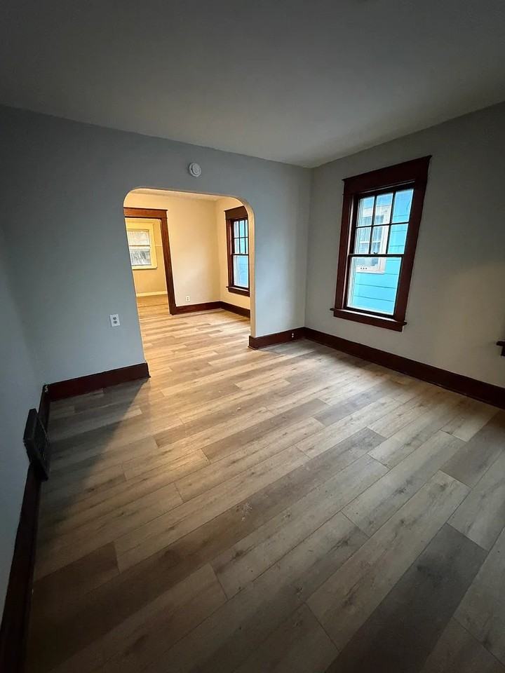1715 North Ave #1 - Photo 3 of 11