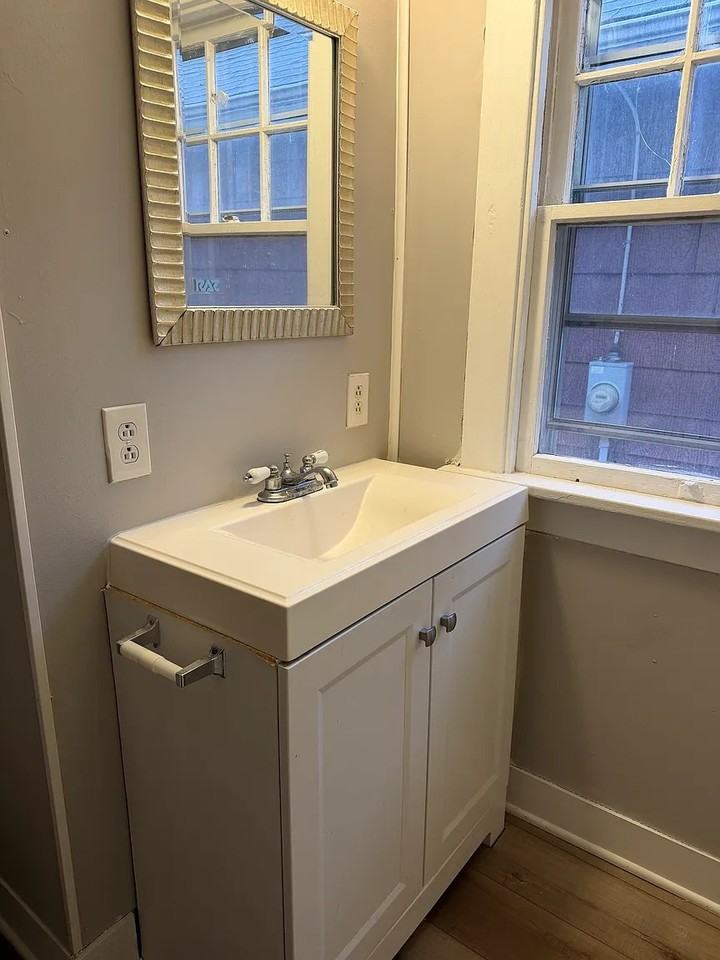 1715 North Ave #1 - Photo 5 of 11