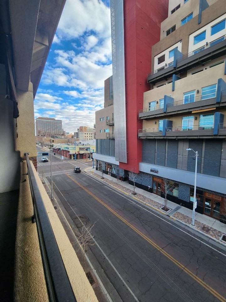 600 Central Ave Sw - Photo 3 of 26