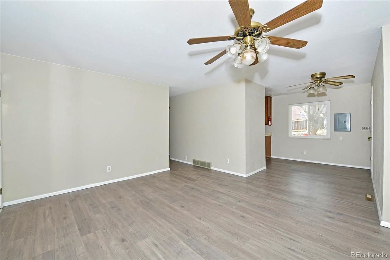 414 Maplewood Dr #414 - Photo 4 of 27