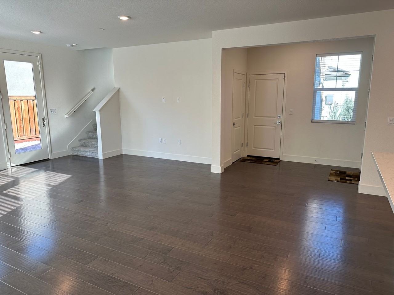 2056 Marina Dr - Photo 3 of 27