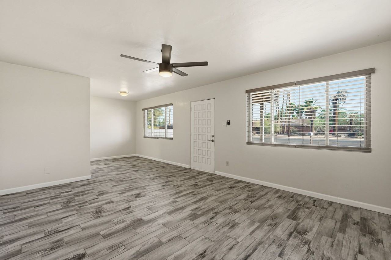 209 E Mcmurray Blvd - Photo 6 of 28