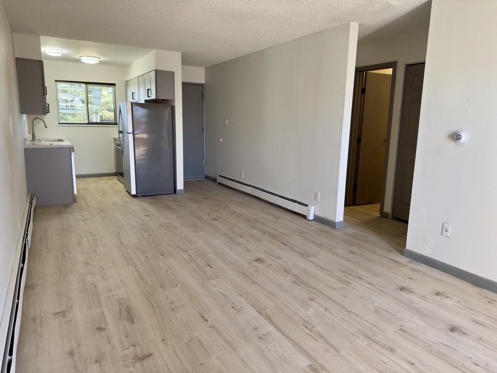 419 S Cedar St #15 - Photo 4 of 14