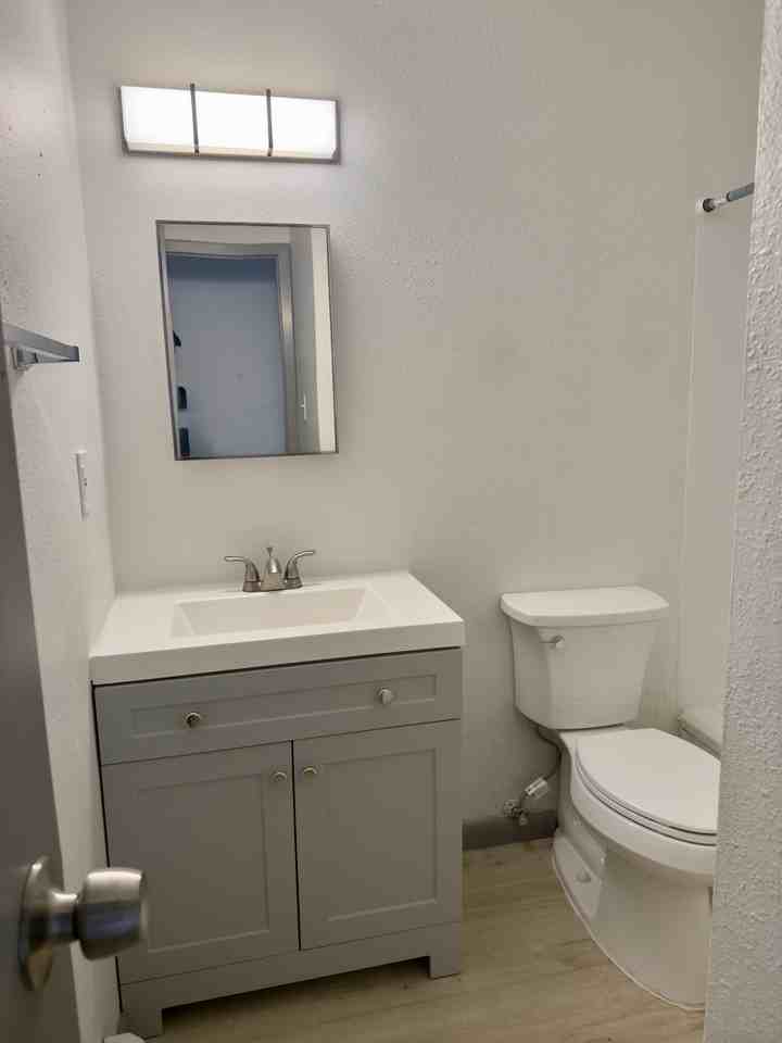 419 S Cedar St #15 - Photo 5 of 14