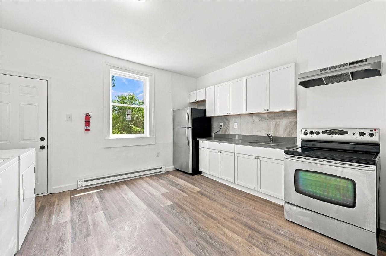 5506 Linmore Ave - Photo 4 of 15