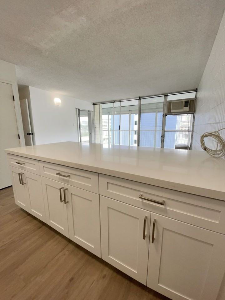 827 Kinau St #D601 - Photo 4 of 18