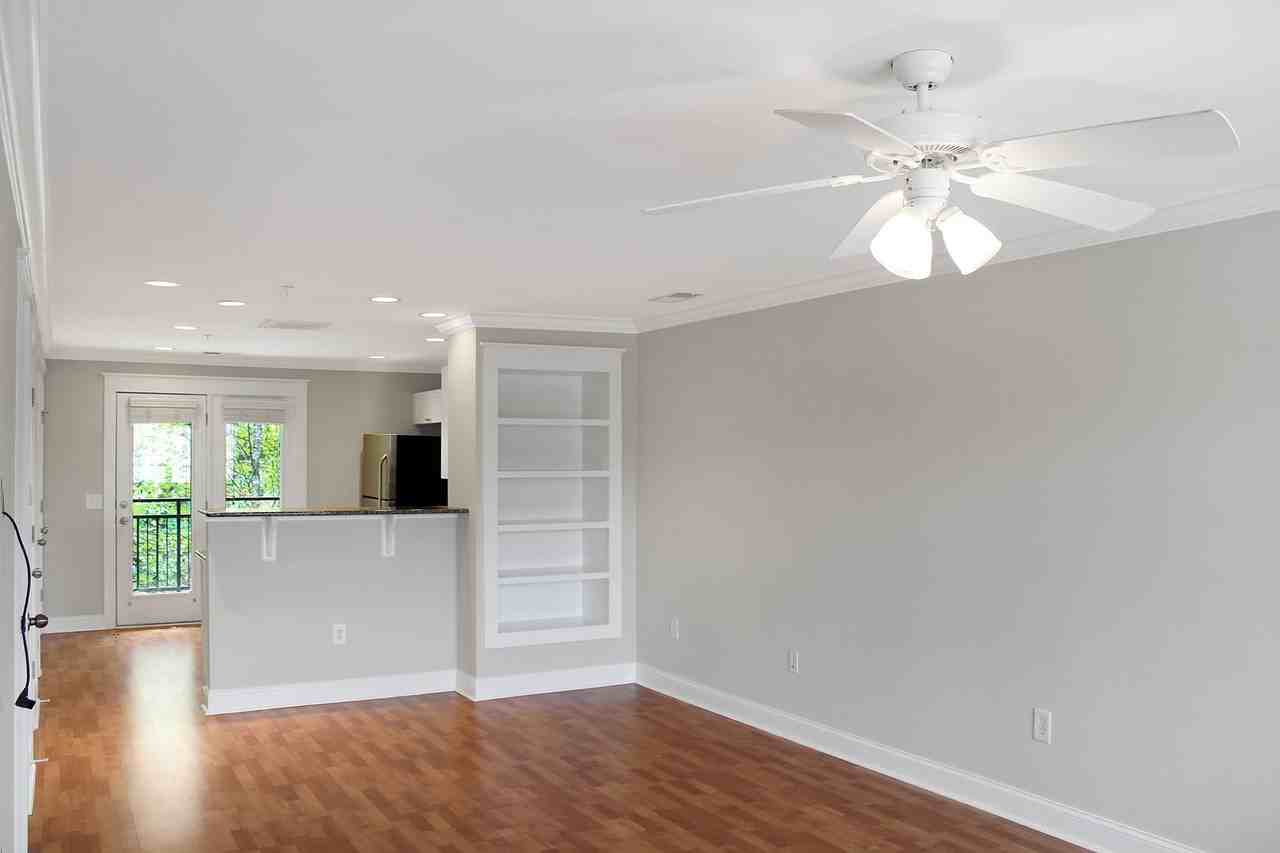 1855 Candlewood Ct - Photo 5 of 27
