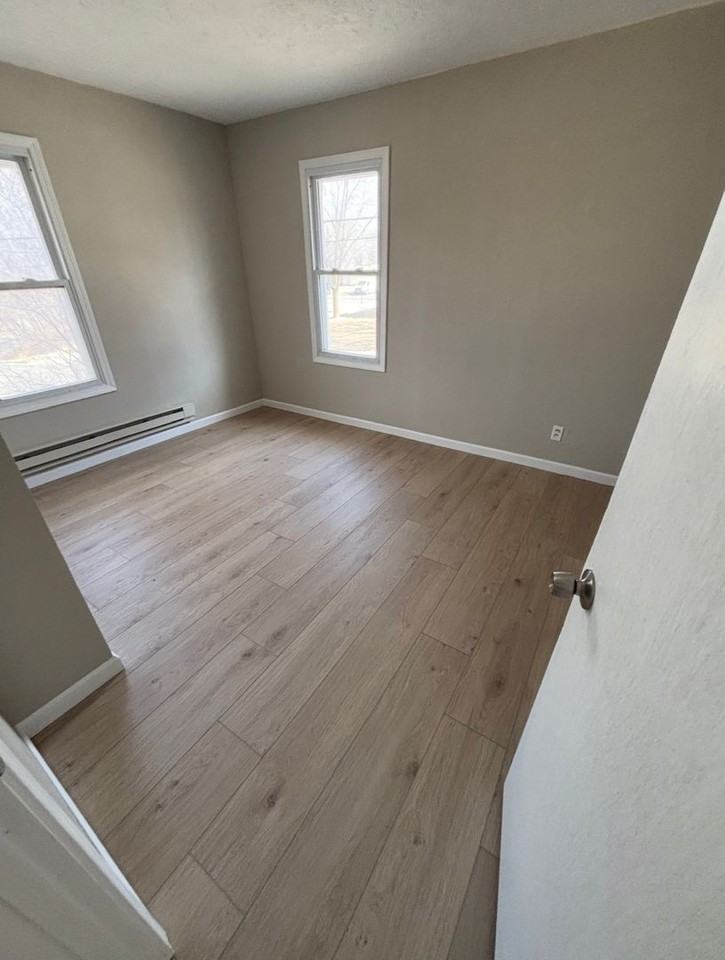 413 Paxton St - Photo 2 of 12
