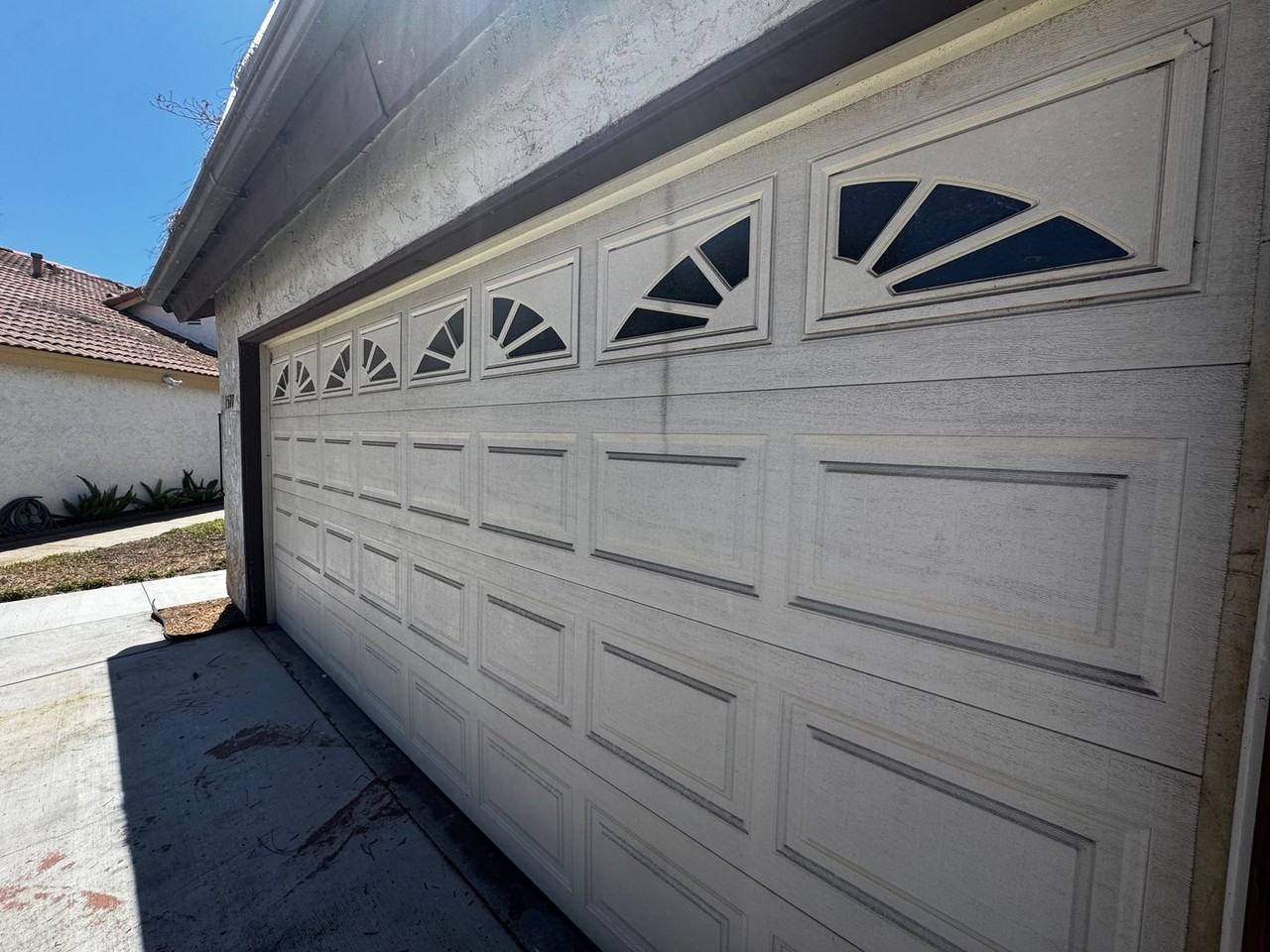 1577 Greencrest Ct - Photo 2 of 9