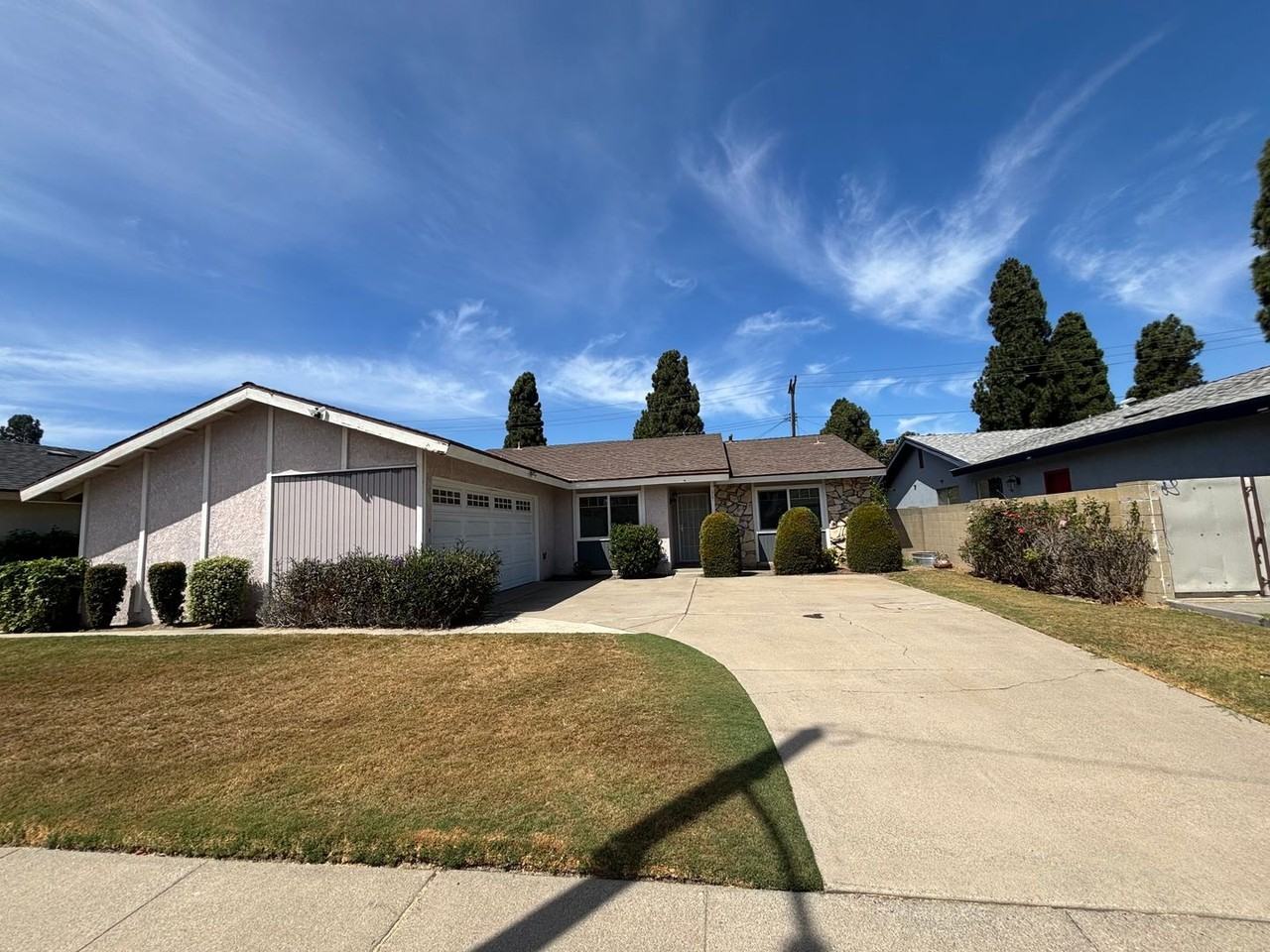 12281 Casper St - Photo 3 of 33